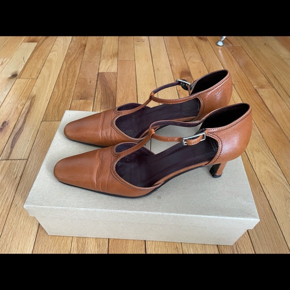 COACH Oxford Antique T-strap Heels Sz6 - Picture 2 of 9
